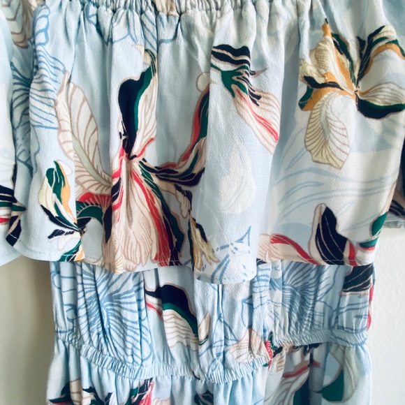 Cupcakes and Cashmere off the shoulder dress! - Picture 2 of 3